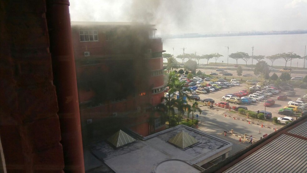 马来西亚一医院发生火灾 至少6人遇难